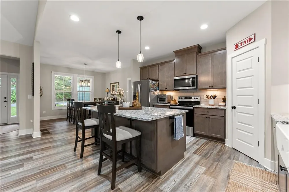 35 Chimney Lane Cleveland, GA 30528