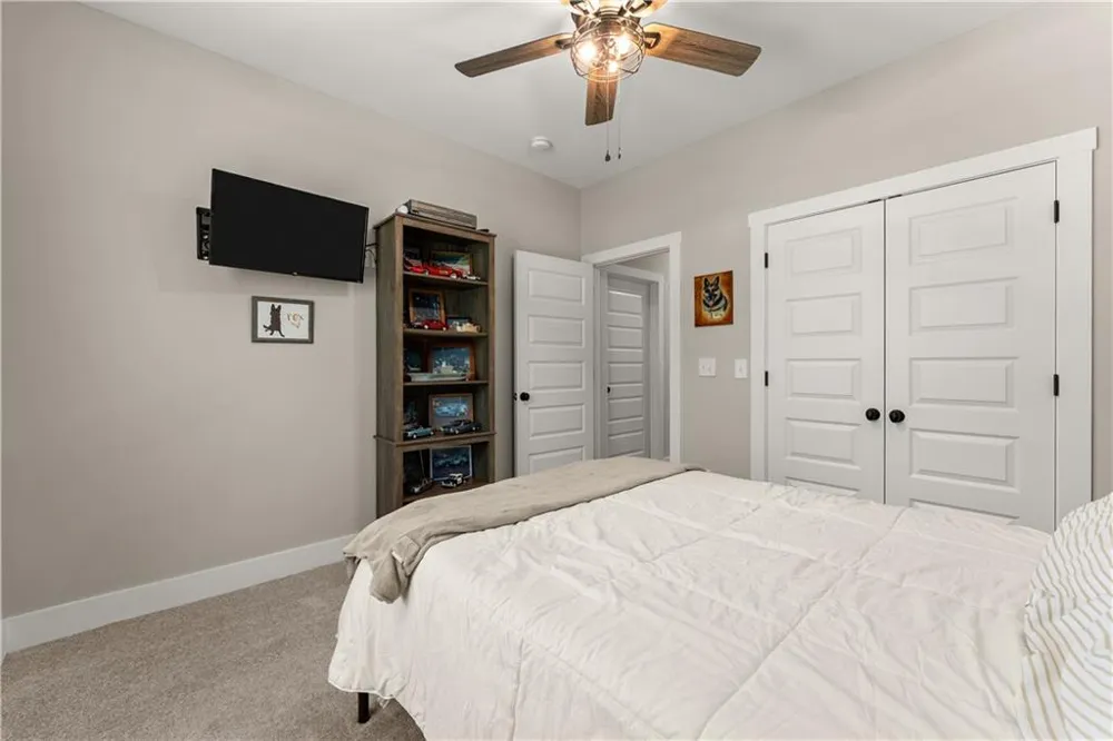35 Chimney Lane Cleveland, GA 30528