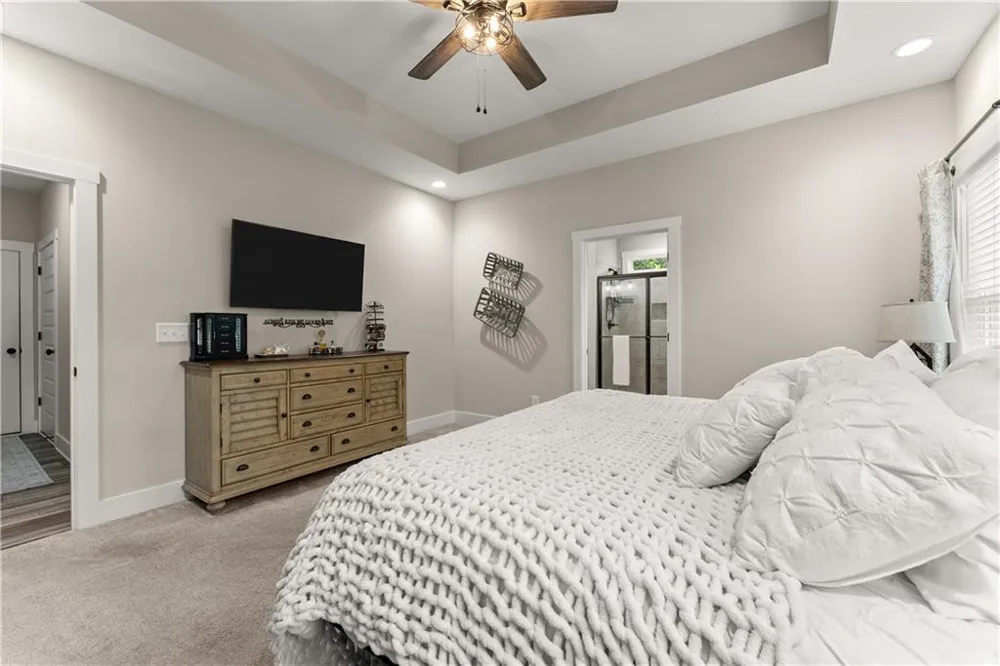 35 Chimney Lane Cleveland, GA 30528