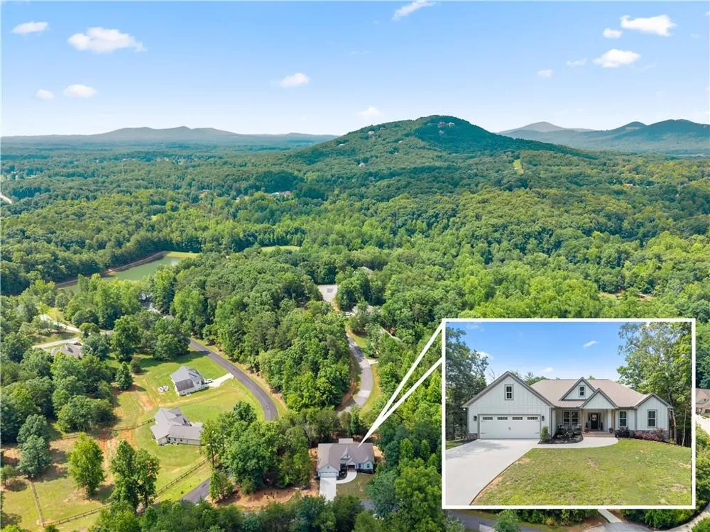 35 Chimney Lane Cleveland, GA 30528