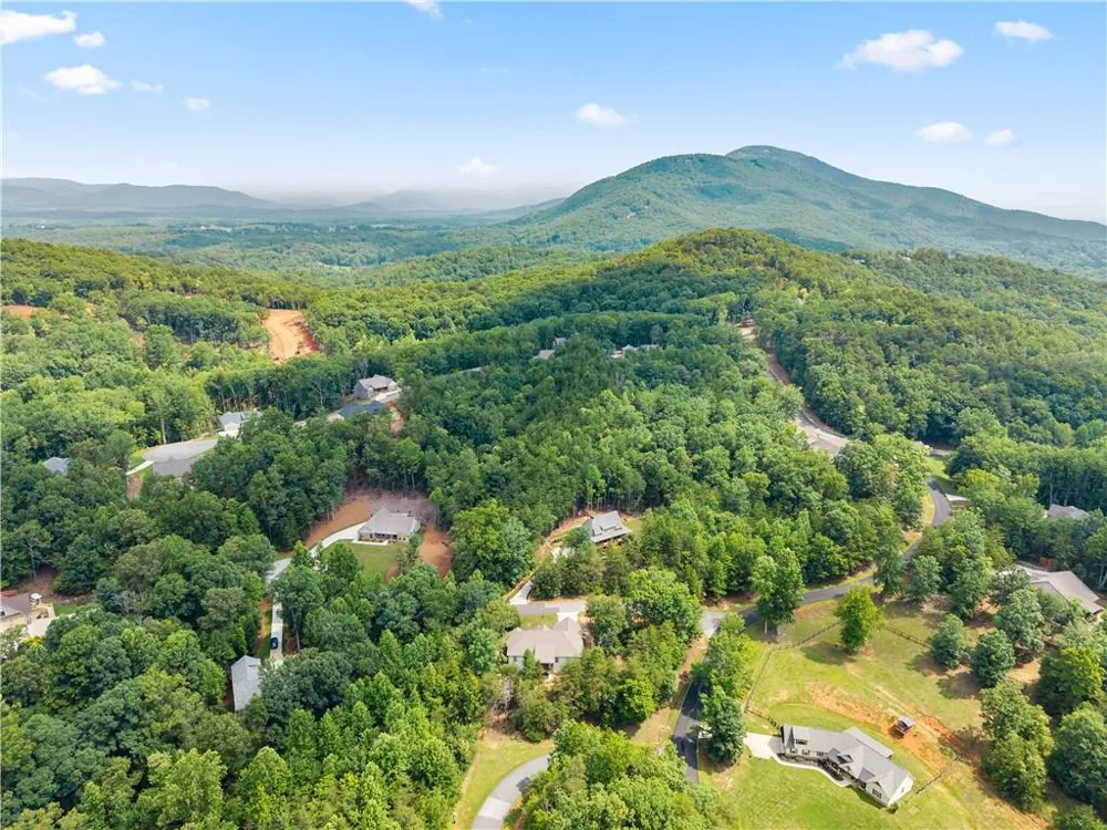 35 Chimney Lane Cleveland, GA 30528
