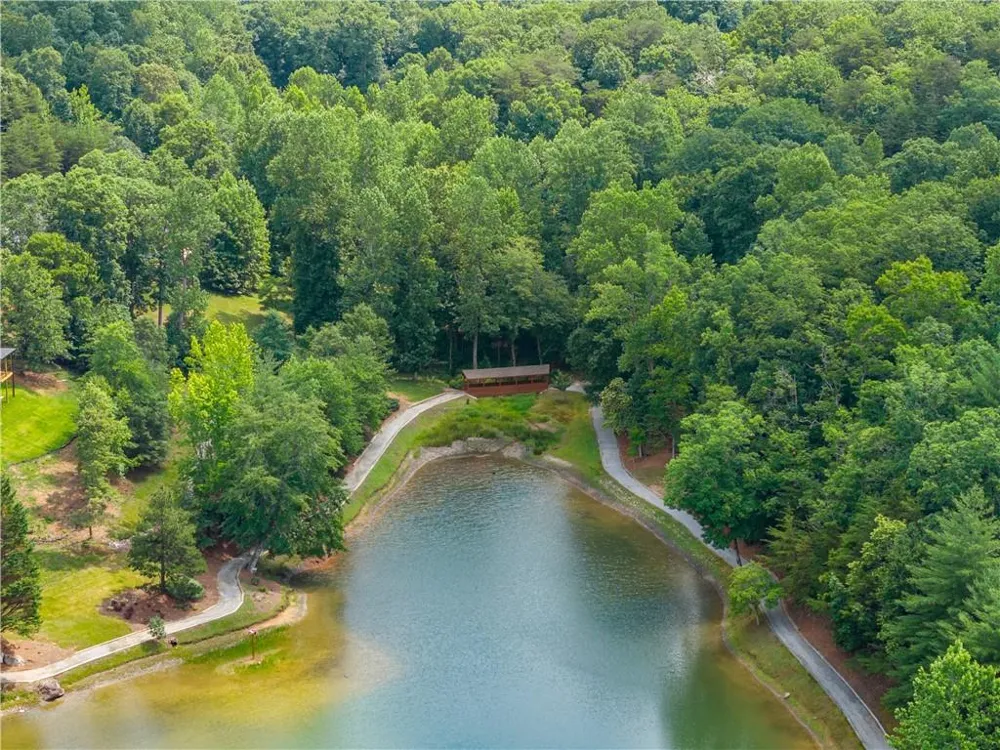 35 Chimney Lane Cleveland, GA 30528