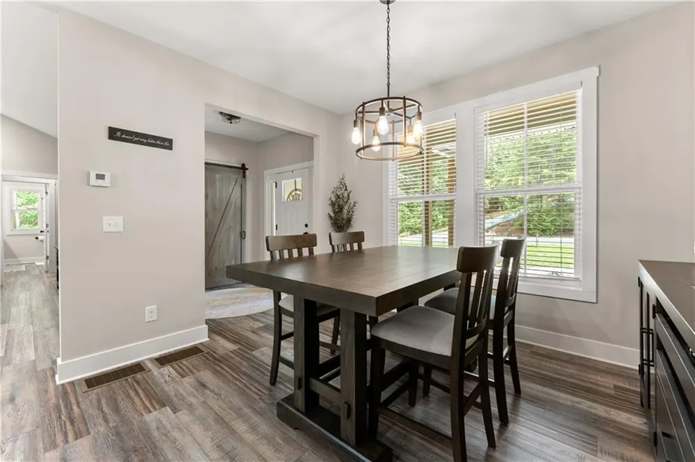 35 Chimney Lane Cleveland, GA 30528