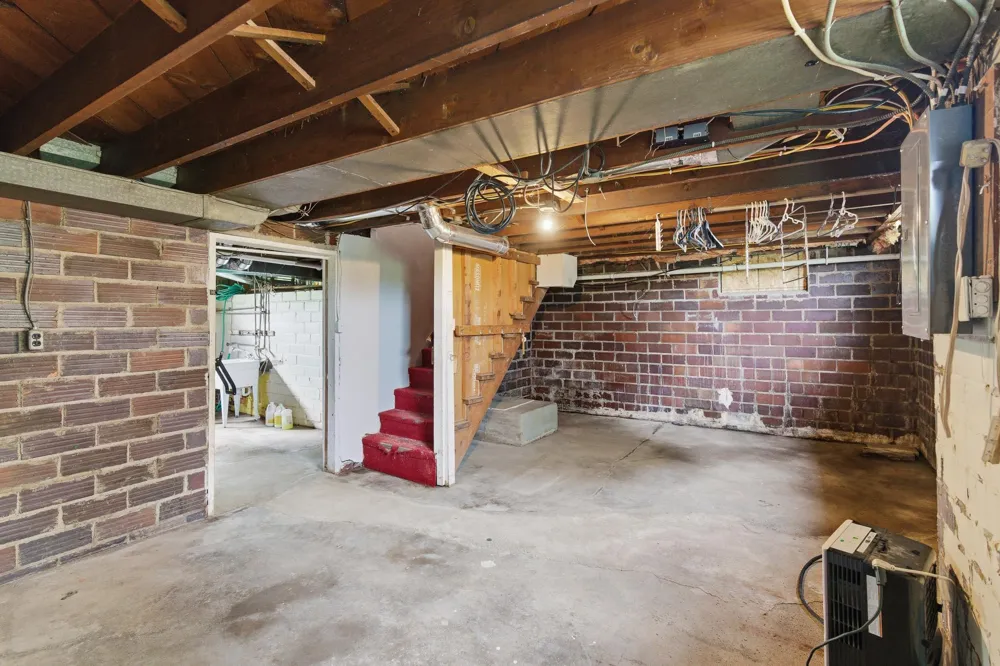 1113 State Street Waseca, MN 56093