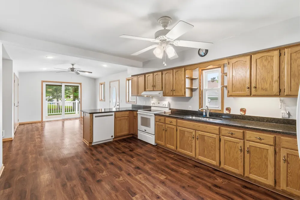 1113 State Street Waseca, MN 56093