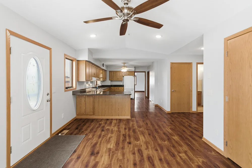 1113 State Street Waseca, MN 56093