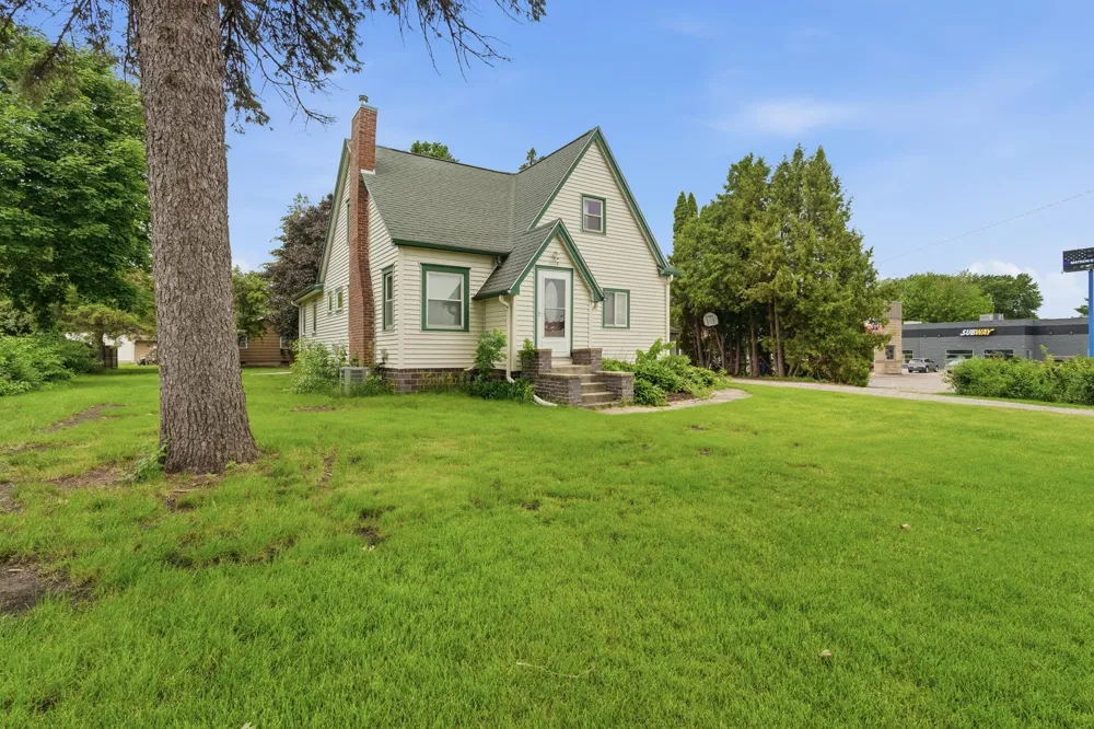 1113 State Street Waseca, MN 56093