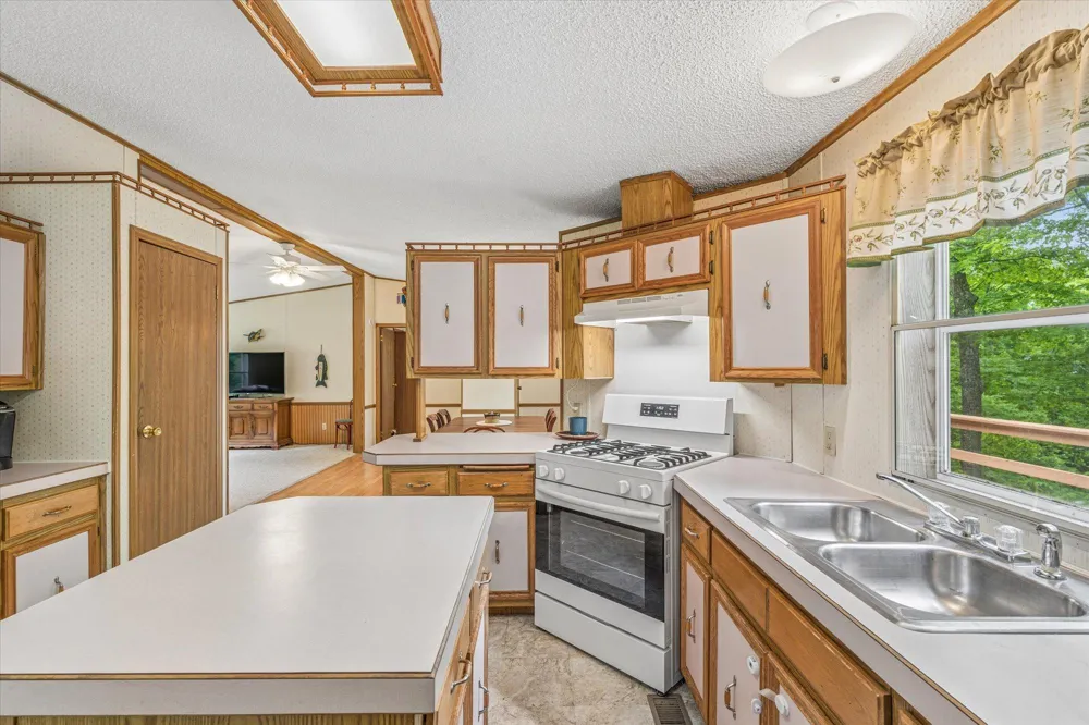 54167 Oak Tree Drive Kerrick, MN 55756