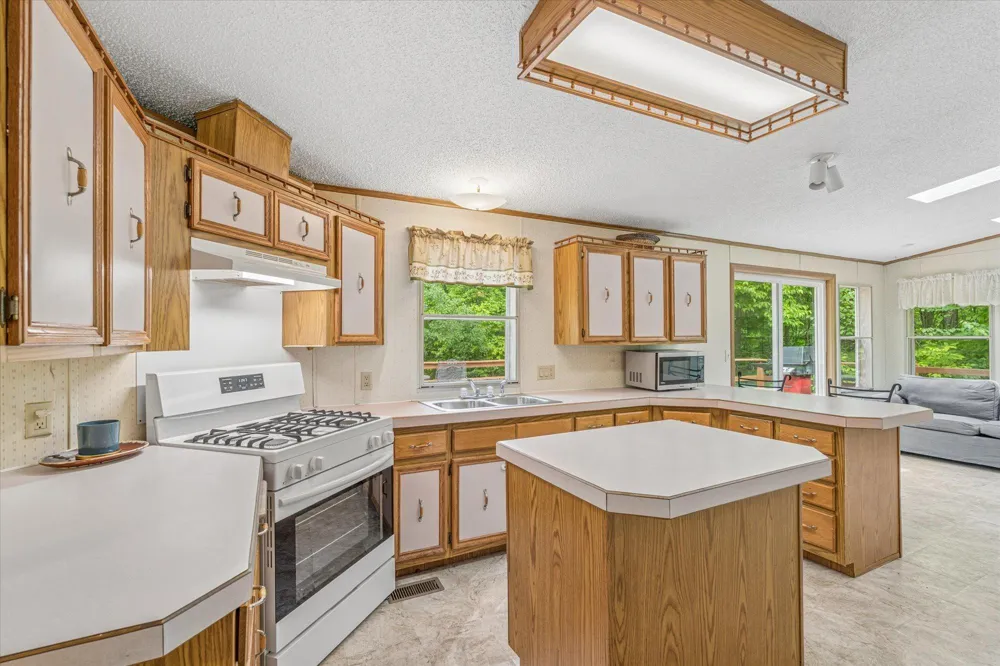 54167 Oak Tree Drive Kerrick, MN 55756