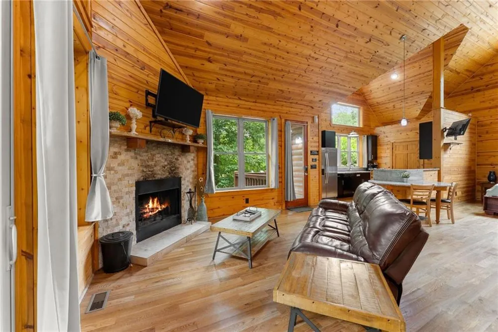 265 Maple Ridge Drive Cleveland, GA 30528
