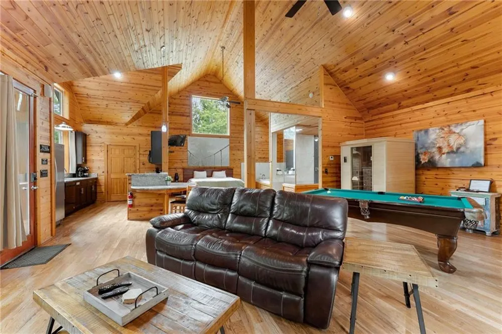 265 Maple Ridge Drive Cleveland, GA 30528