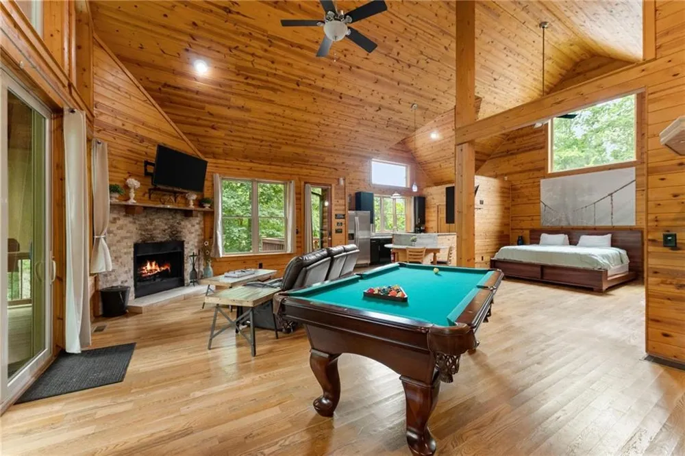 265 Maple Ridge Drive Cleveland, GA 30528