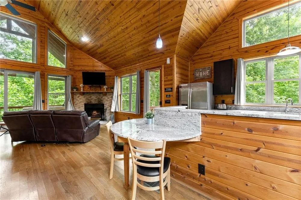 265 Maple Ridge Drive Cleveland, GA 30528