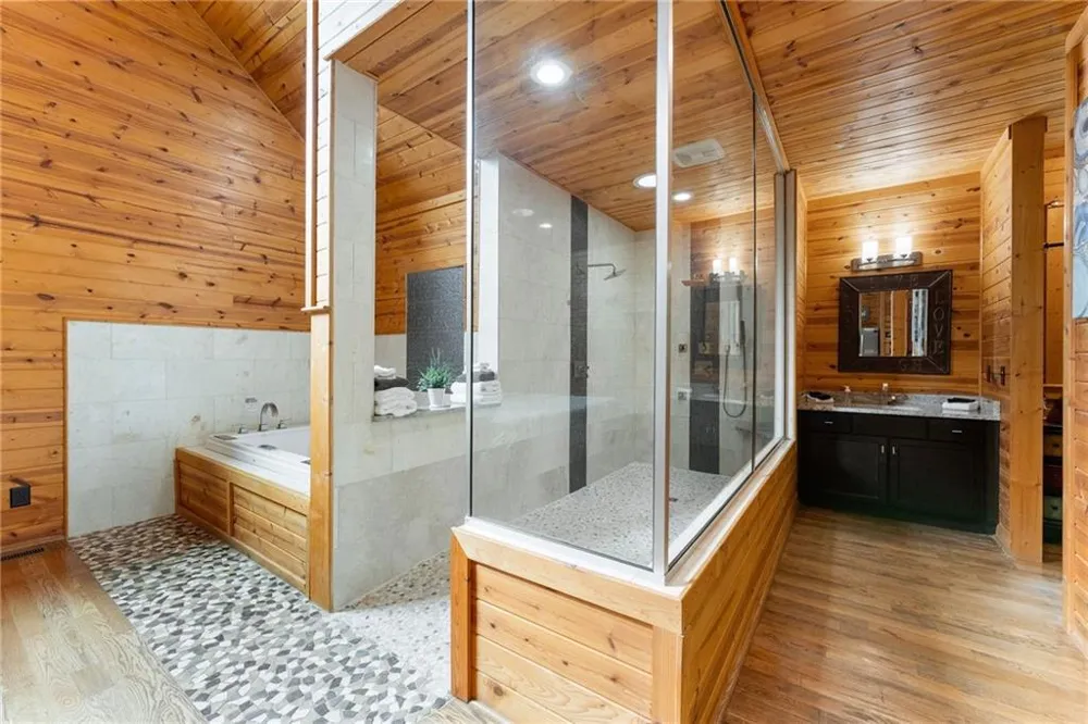 265 Maple Ridge Drive Cleveland, GA 30528