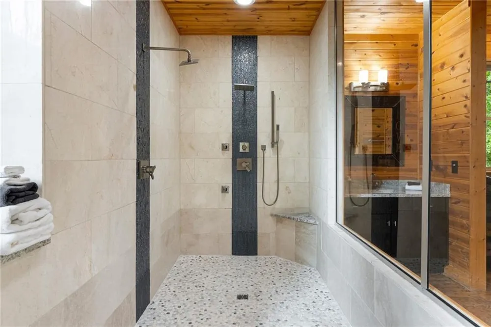 265 Maple Ridge Drive Cleveland, GA 30528