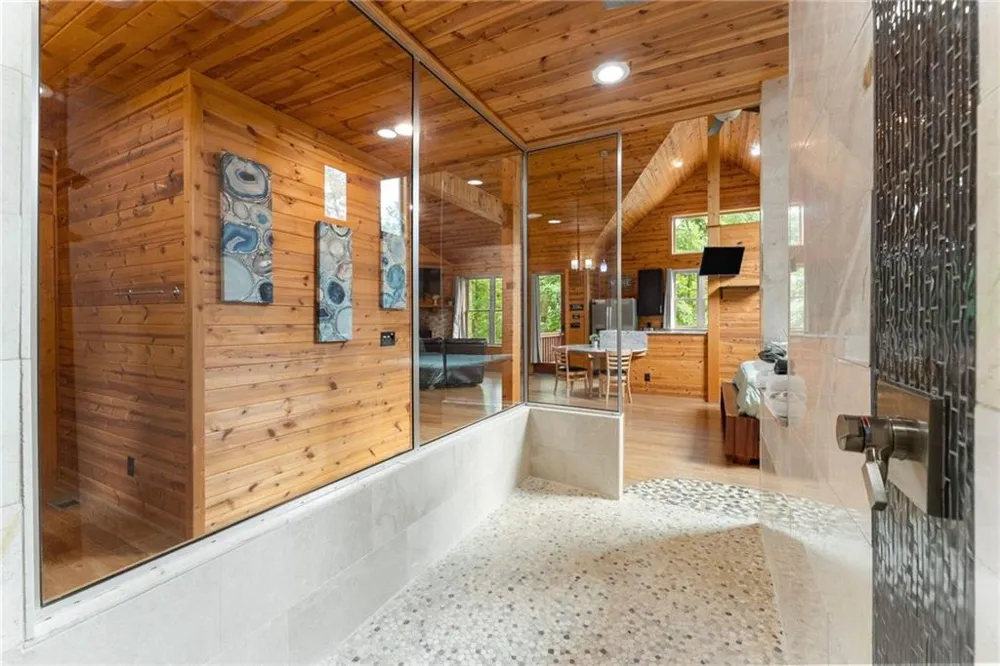 265 Maple Ridge Drive Cleveland, GA 30528