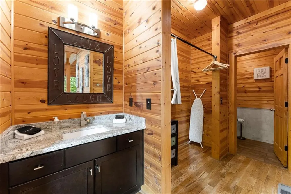 265 Maple Ridge Drive Cleveland, GA 30528