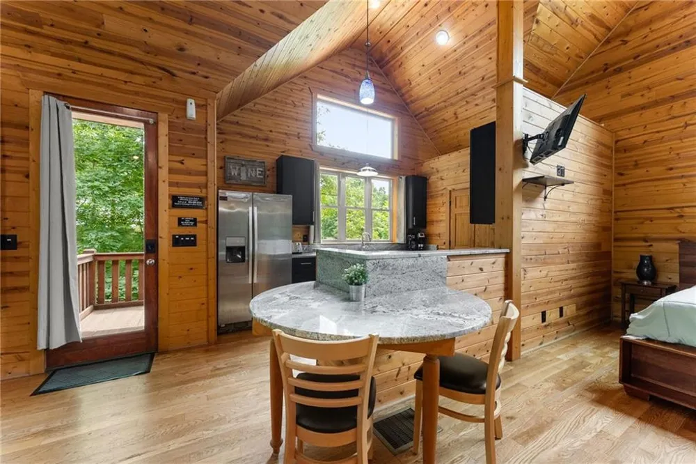 265 Maple Ridge Drive Cleveland, GA 30528