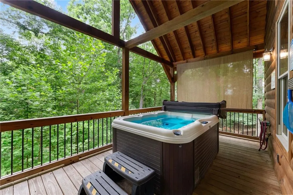 265 Maple Ridge Drive Cleveland, GA 30528