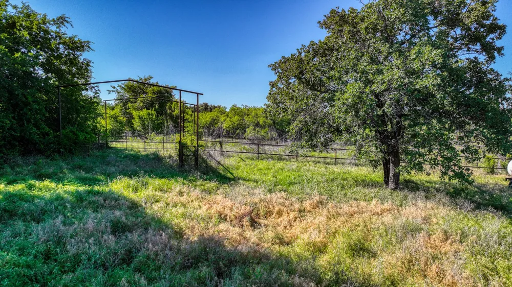 5090 County Road 182 Stephenville, TX 76401