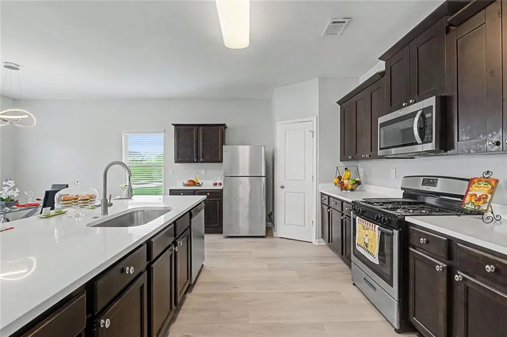 311 Merigold Way Pendergrass, GA 30567