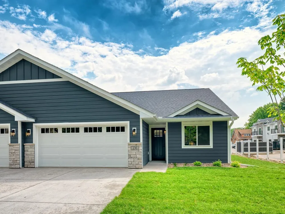 236 S Chestnut Ellsworth, WI 54011