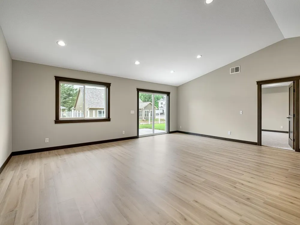 236 S Chestnut Ellsworth, WI 54011