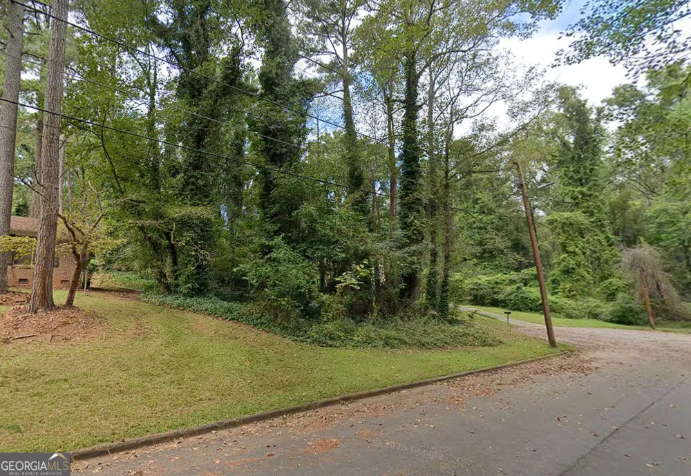 2828 Elkhorn DR Decatur, GA 30034