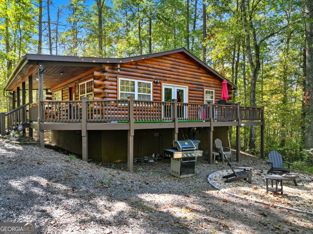 25 Foster LN Morganton, GA 30560