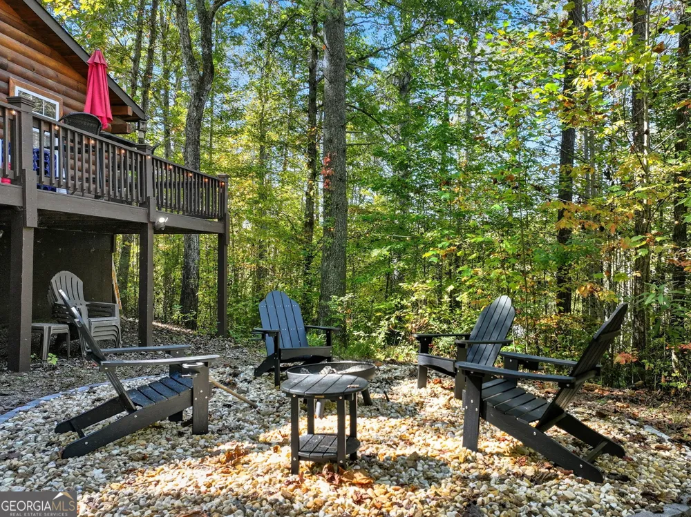 25 Foster LN Morganton, GA 30560