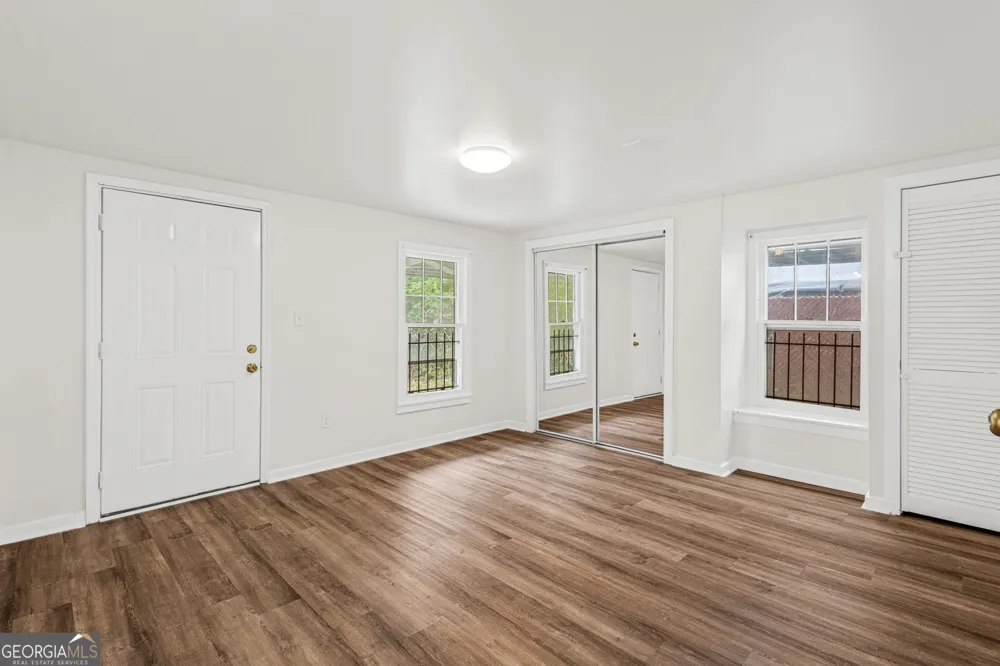 1829 Mercer AVE College Park, GA 30337