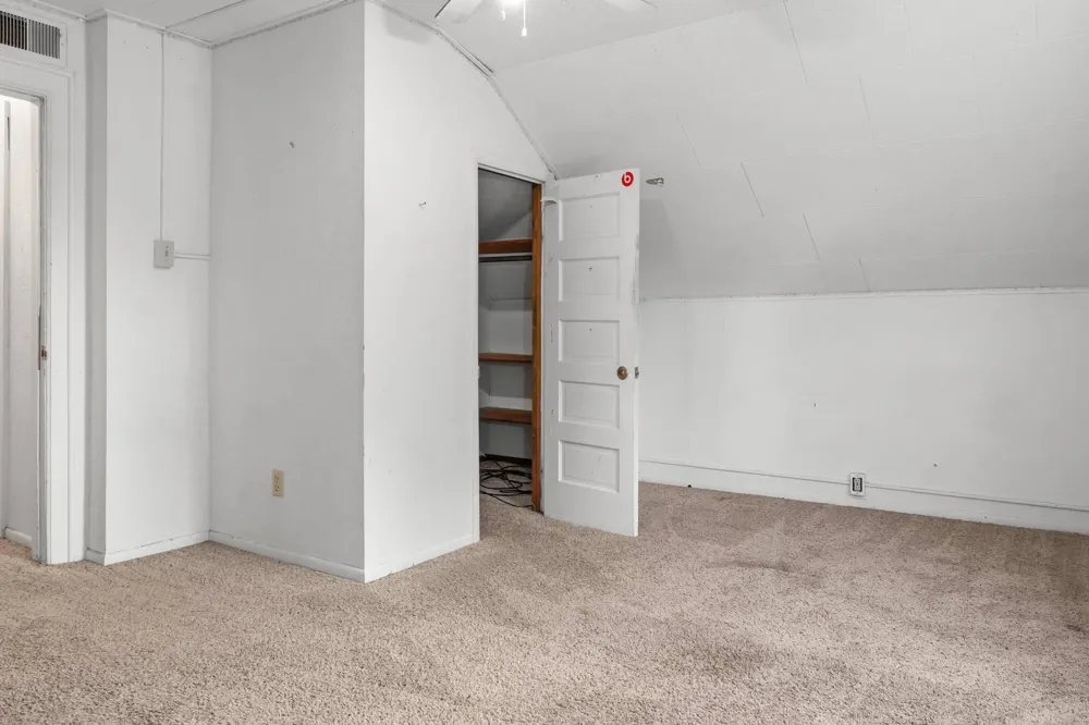 53 1st Avenue NW Mayville, ND 58257