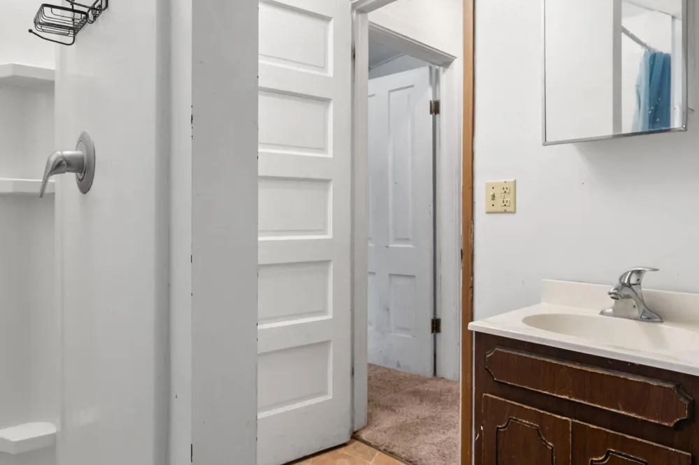 53 1st Avenue NW Mayville, ND 58257