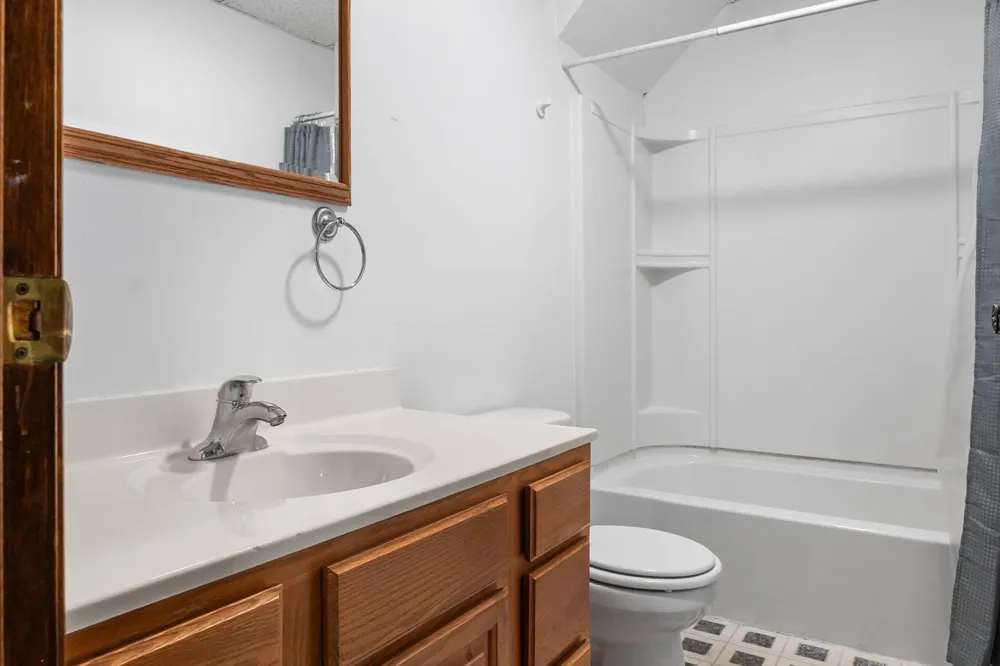 53 1st Avenue NW Mayville, ND 58257