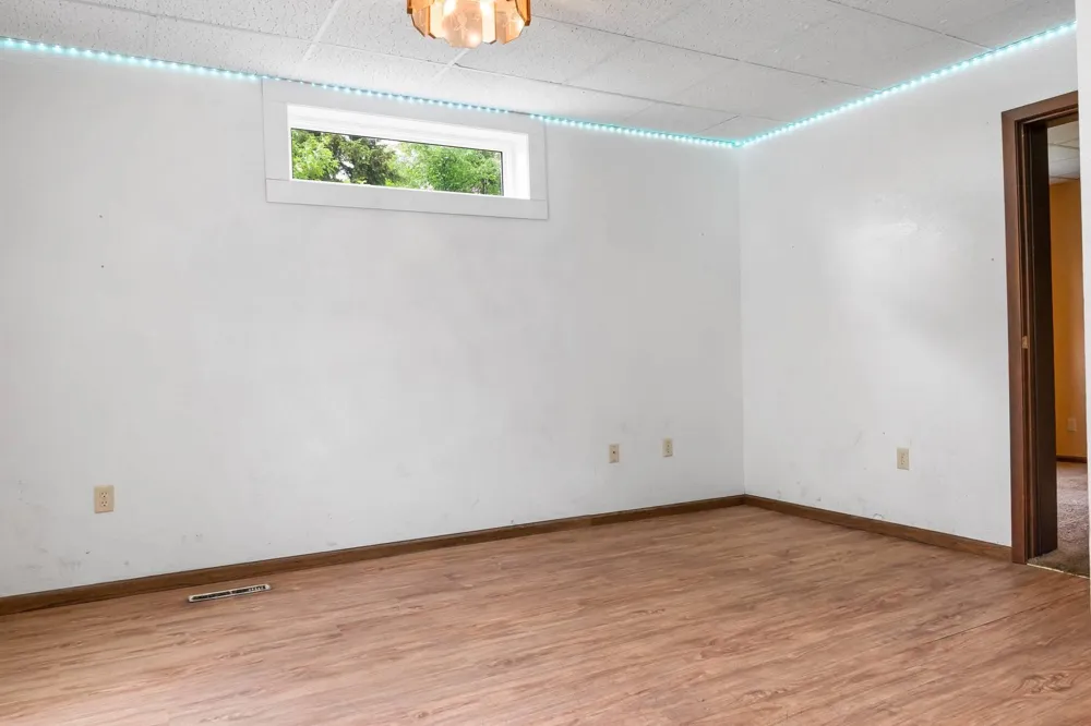 53 1st Avenue NW Mayville, ND 58257