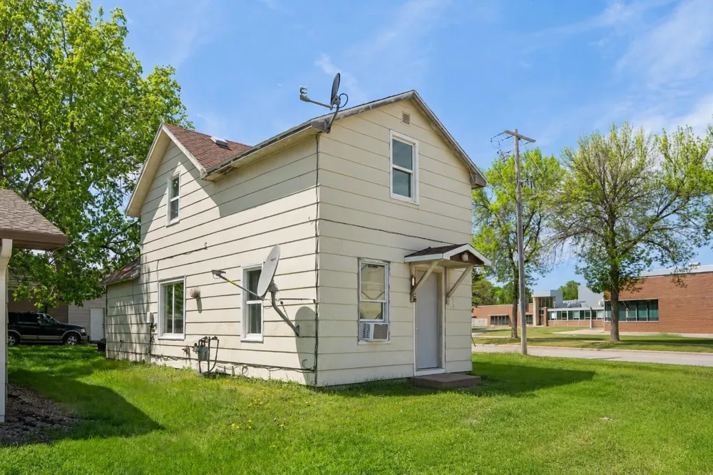 231 5th Avenue NE Mayville, ND 58257