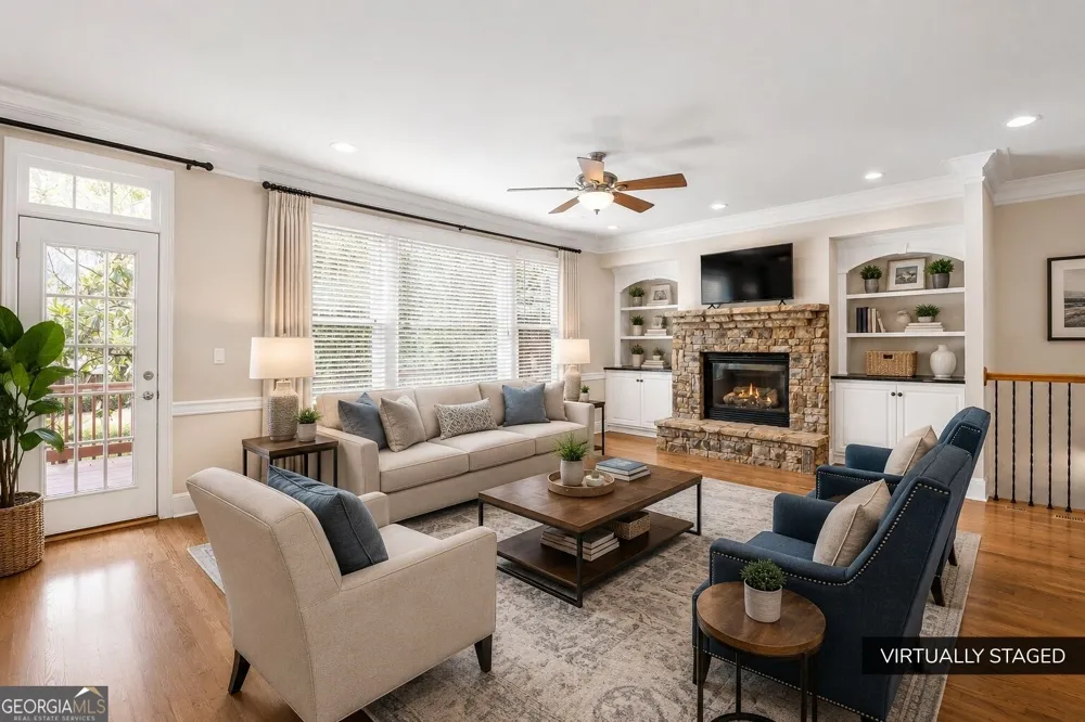 1507 Legacy Cove LN Roswell, GA 30075