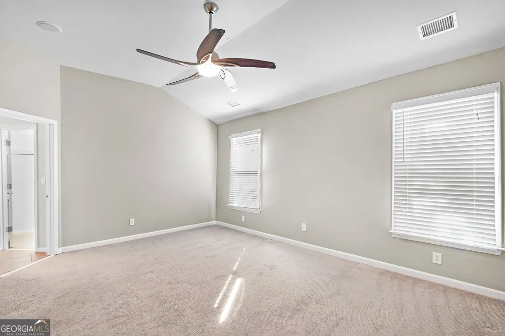 1507 Legacy Cove LN Roswell, GA 30075