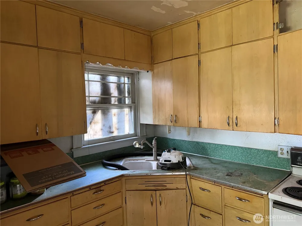212 ASH STREET S Omak, WA 98841
