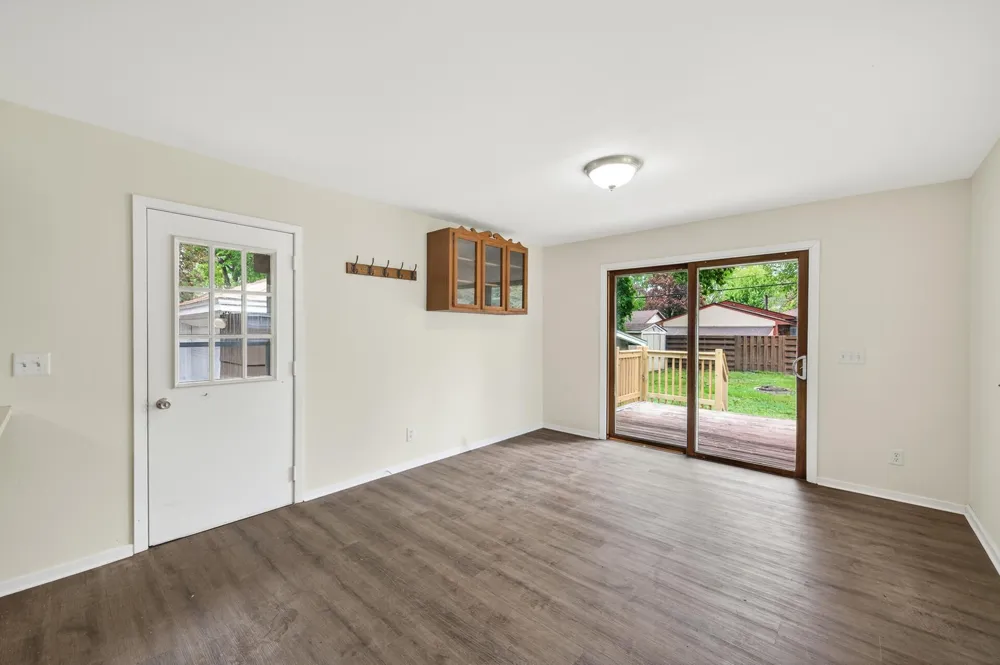 525 79th Avenue NE Spring Lake Park, MN 55432