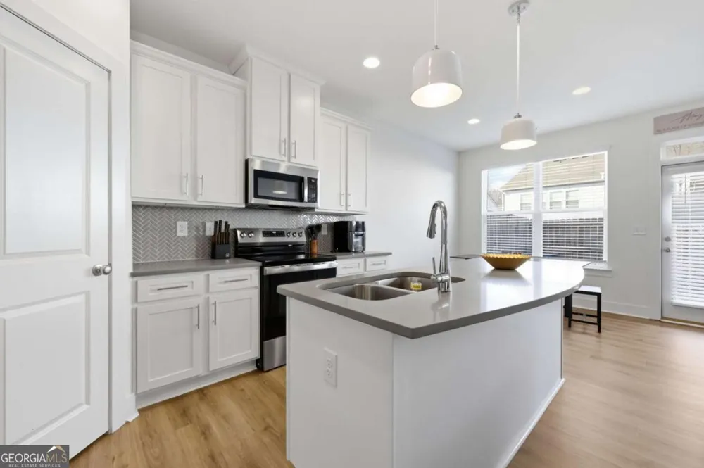 1884 Aron LN Conyers, GA 30013