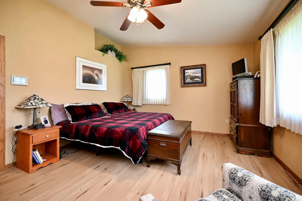 110 Benson Drive Lewiston, MN 55952