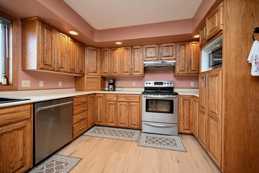 110 Benson Drive Lewiston, MN 55952