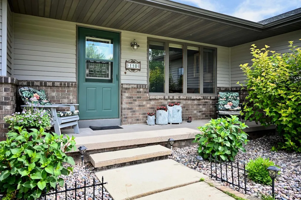 110 Benson Drive Lewiston, MN 55952
