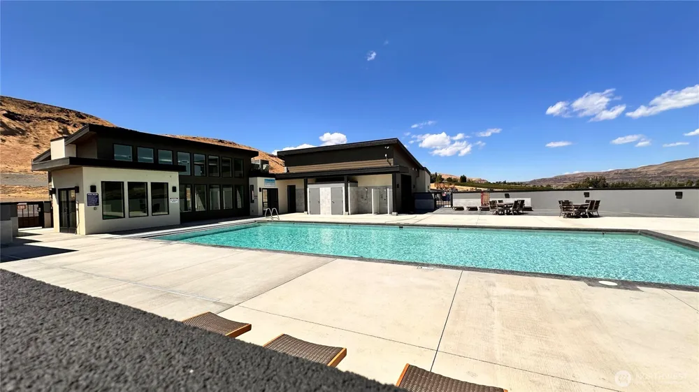 240 Vantage Bay Loop Vantage, WA 98950
