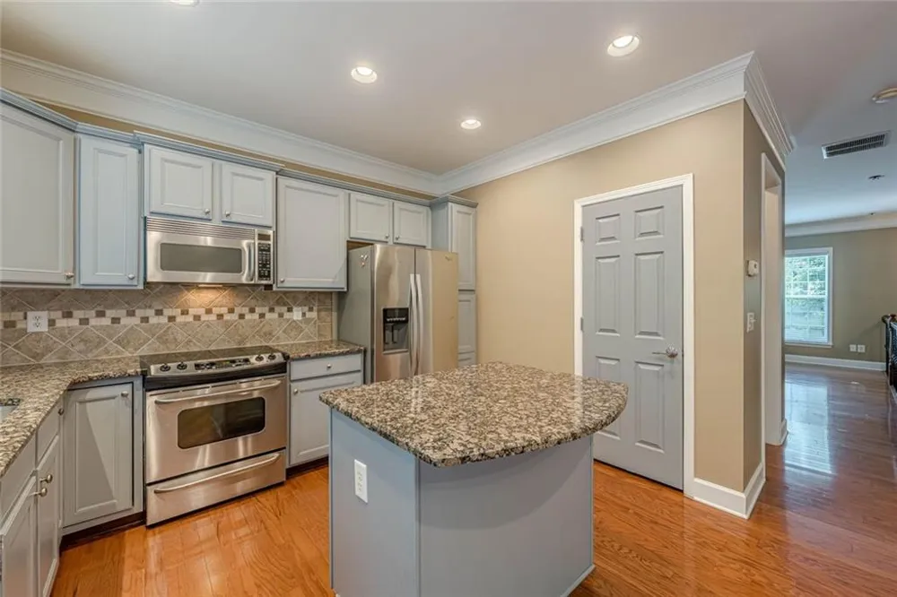 2296 Limehurst Drive Brookhaven, GA 30319