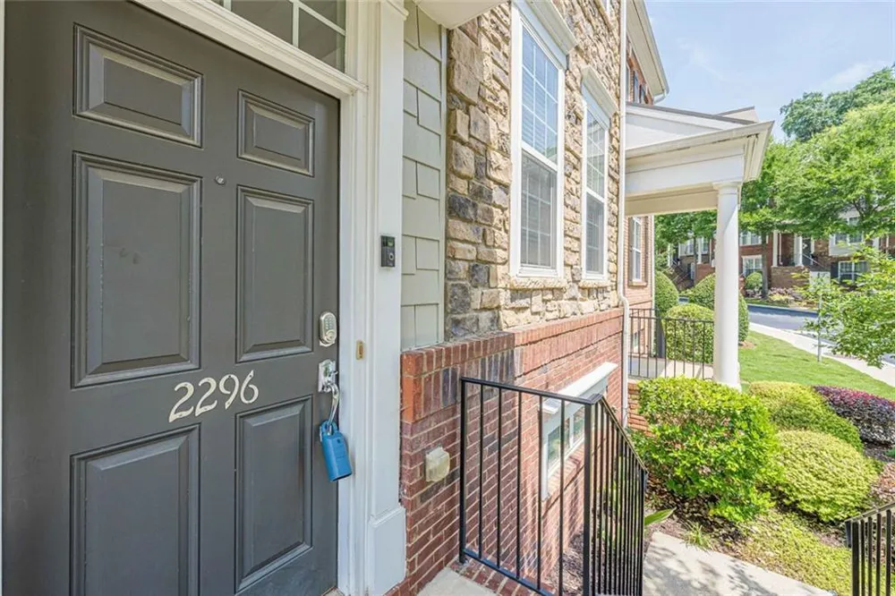2296 Limehurst Drive Brookhaven, GA 30319