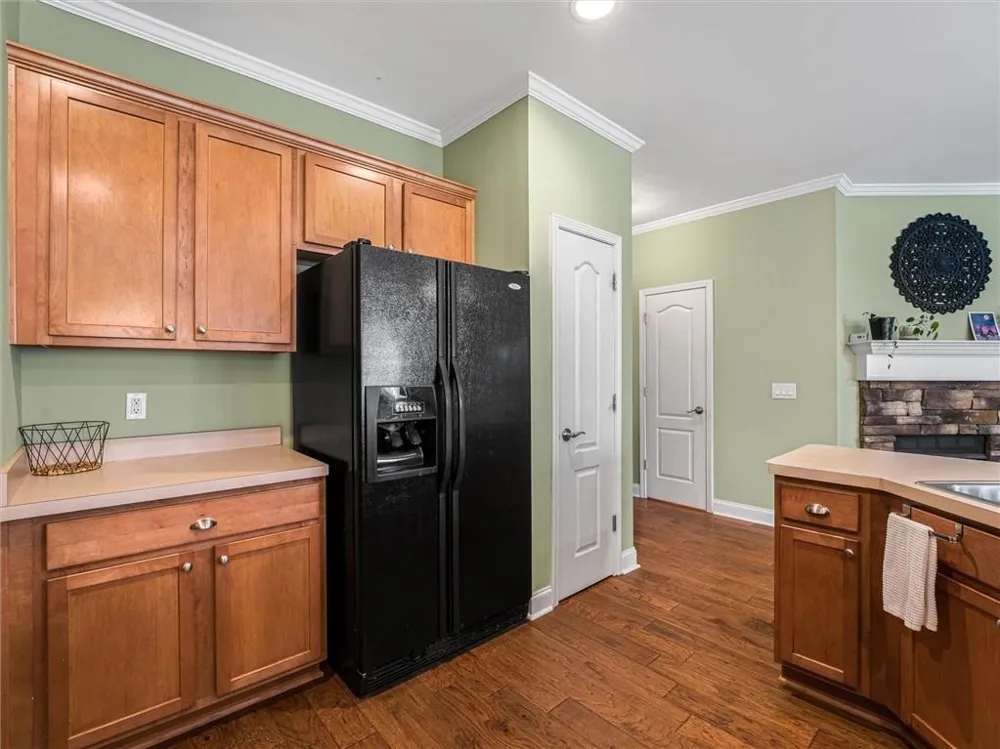 127 Linton Drive Acworth, GA 30102