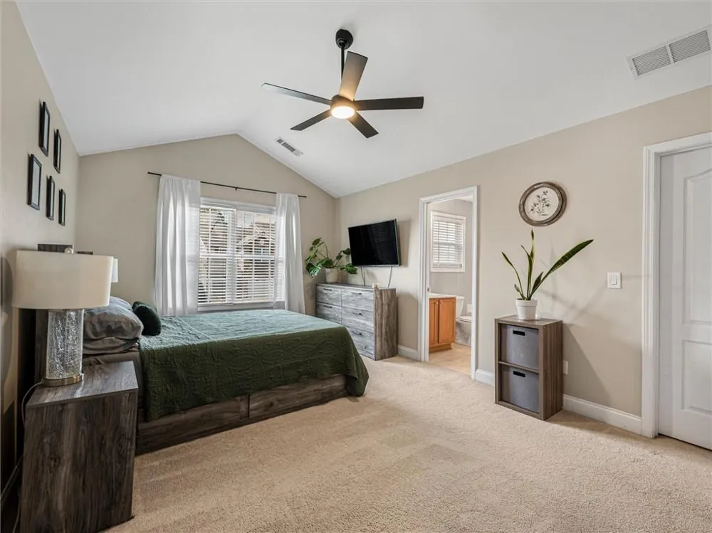 127 Linton Drive Acworth, GA 30102