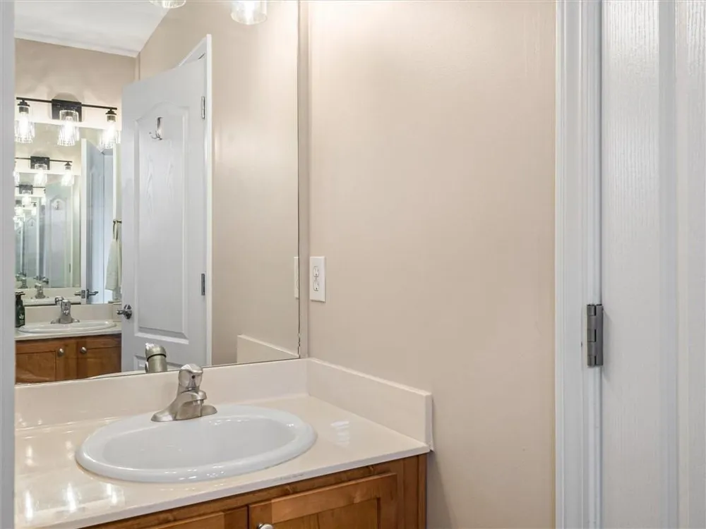 127 Linton Drive Acworth, GA 30102